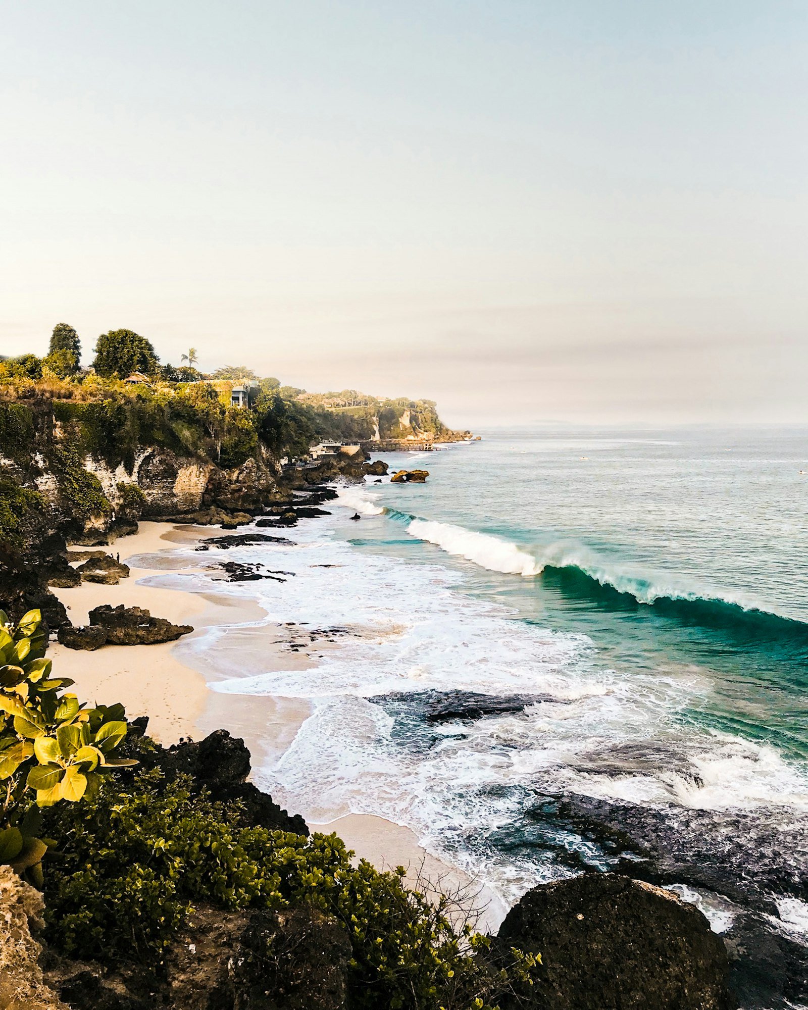 Négara et Jembrana : pourquoi nous construisons sur la côte ouest de Bali